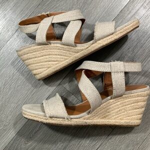 Lucy Brand Maeli Espadrille Wedge Light Khaki Sandals size 9.5